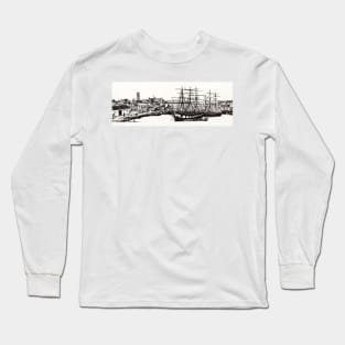 Sailing ships in the harbour Long Sleeve T-Shirt